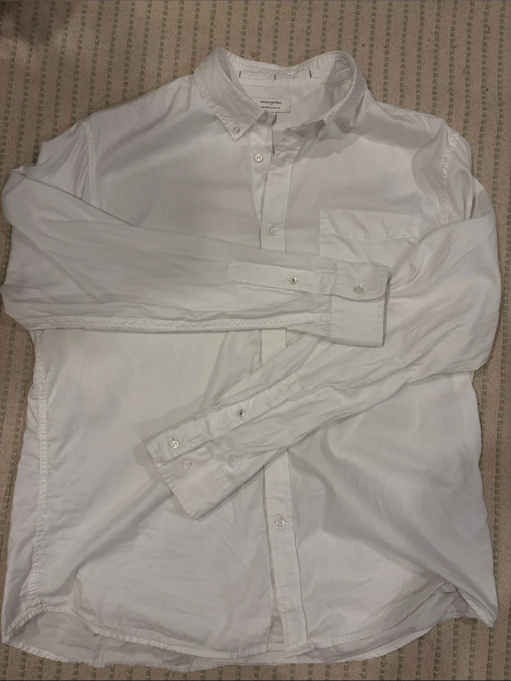 Banana Republic Classic Men's White Oxford Slim Button-Down Shirt